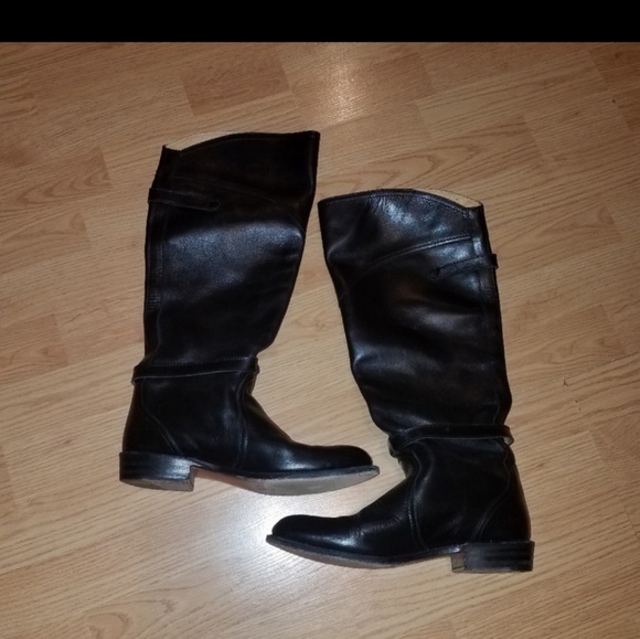 Frye - Picture 5 of 5